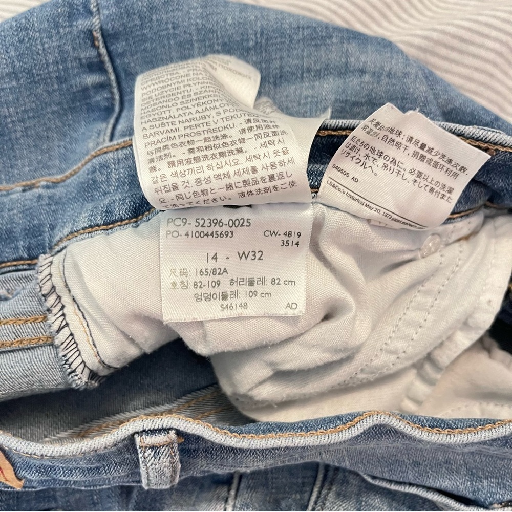 Levi's Women's Classic Crop Blue Jeans - Size 14 / W32 Elastane Retro - Picture 10 of 15